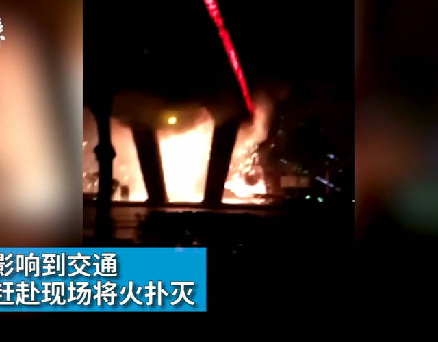 整个桥身设计的“超现代”形似“蛋壳”。顶棚使用的是抗菌自洁玻璃；如有降雨，污垢会很快随水流走。