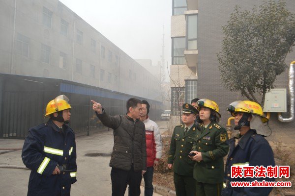 冷库起火危机四伏 韩城消防奋战降火魔
