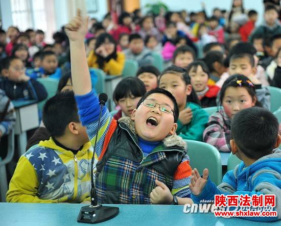 宁强气象局在各校举办气象科普知识进校园活动