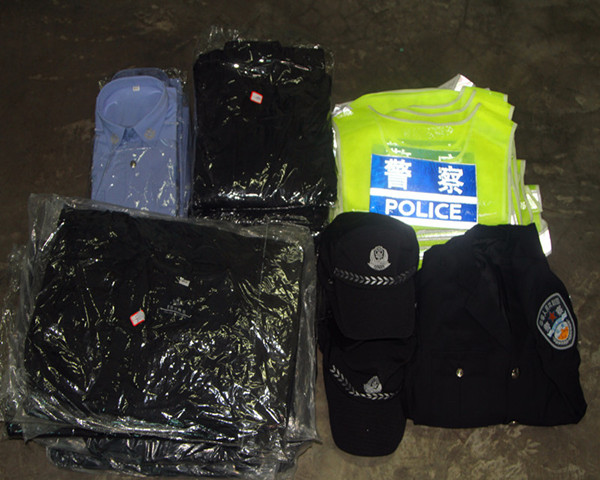 韩城警方开展清理整顿违规穿着制式警服使用警用标志专项活动