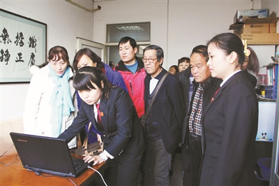 灞桥法院国家宪法日活动掠影