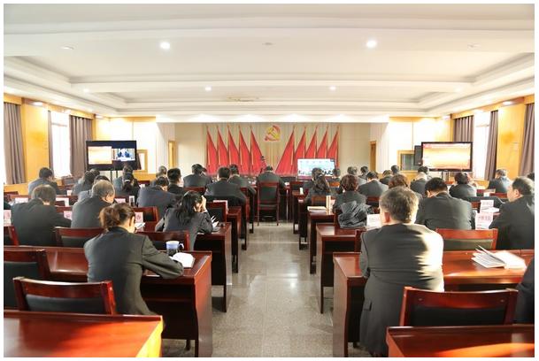  咸阳中院参加全省法院学习贯彻四中全会精神宣讲报告会