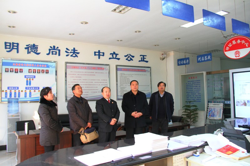  咸阳市中院罗小锋副院长深入泾阳法院视察指导