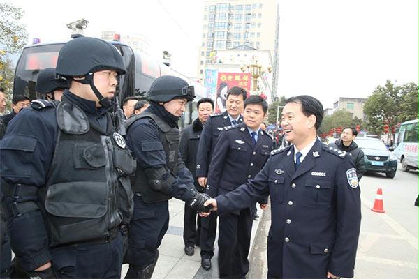 杜航伟同志深入安康市调研指导基层公安工作检查督导全国“两会”安保工作