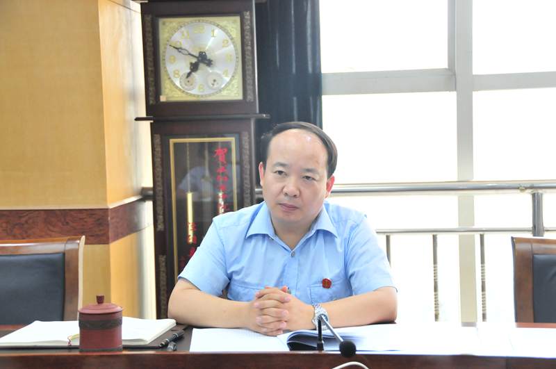  咸阳中院召开刑事审判专业委员会议