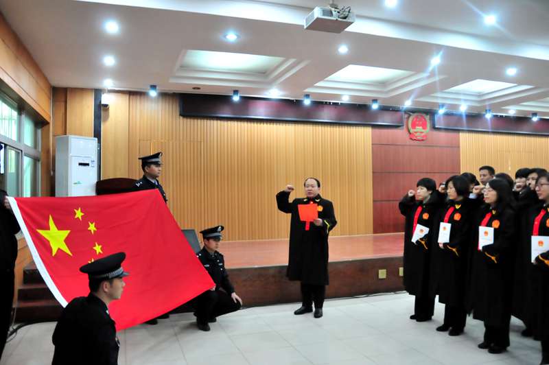  咸阳中院：大力弘扬法制精神 共筑伟大中国梦